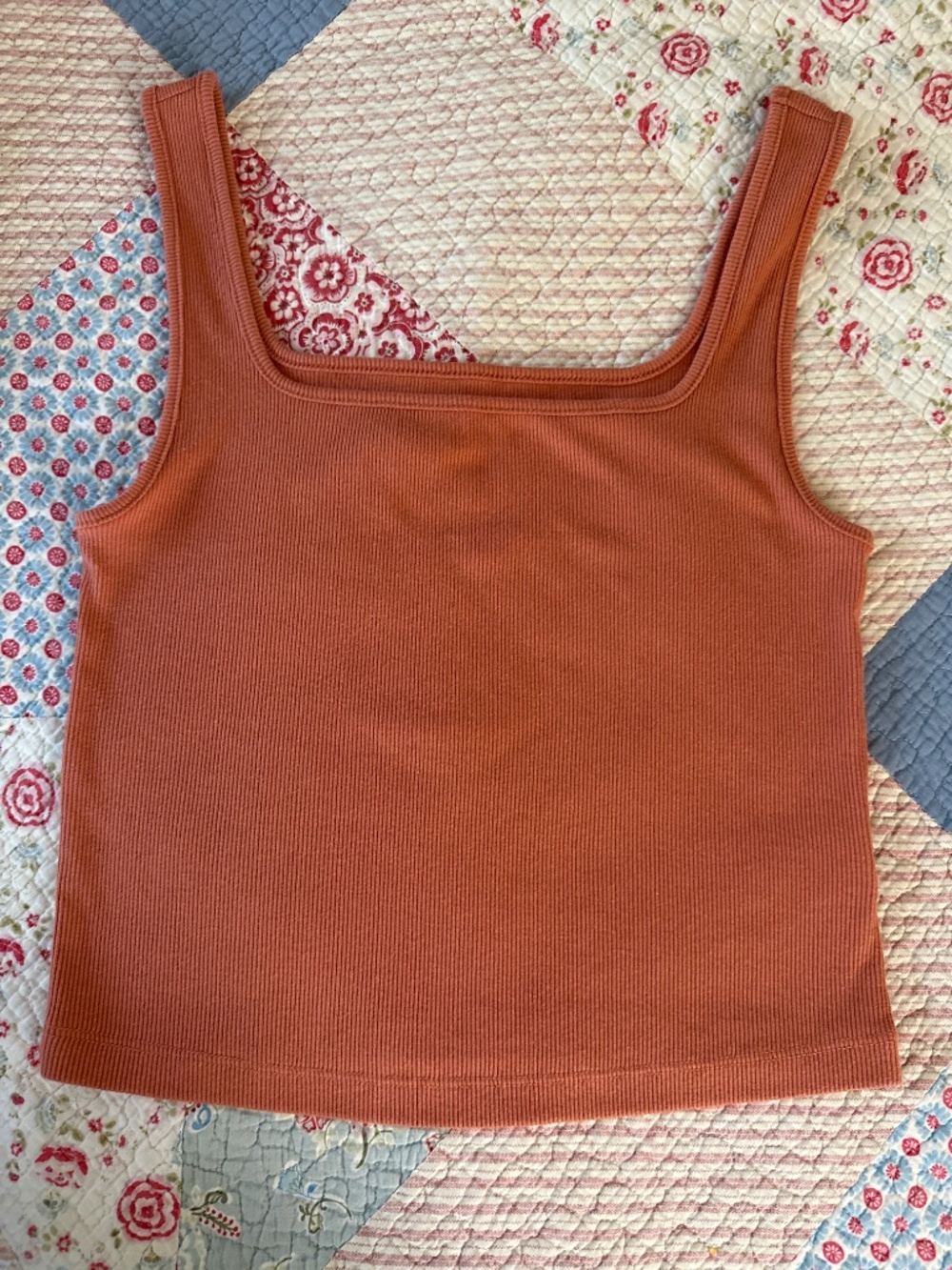 Square neck, ribbed with thick straps tank bundle women’s M - Picture 4 of 5